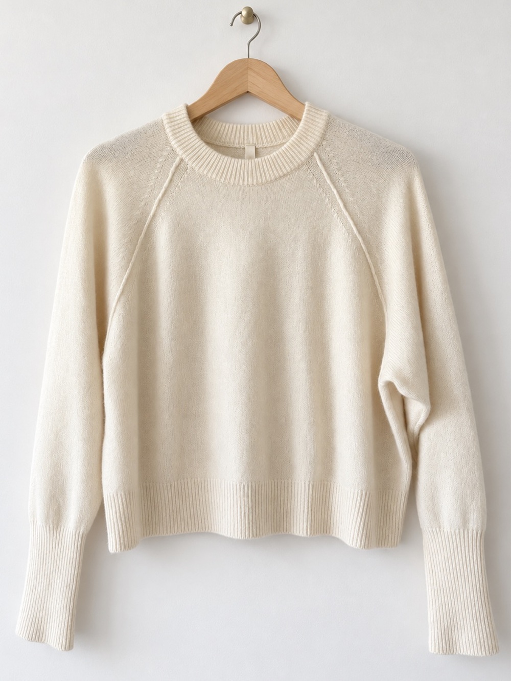 Babaton 100% Cashmere Luxe Crewneck Sweater Birch M - Picture 2 of 12